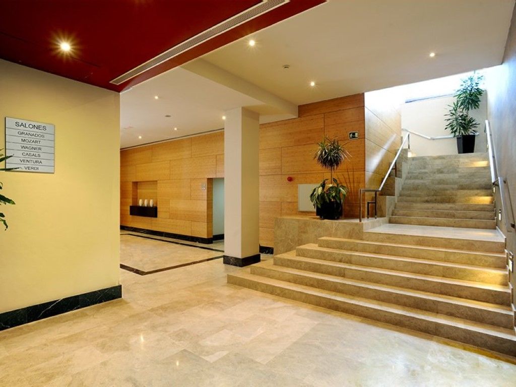 Sercotel Ciutat De Montcada Bagian luar foto
